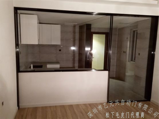 廚房單開黄片大全下载