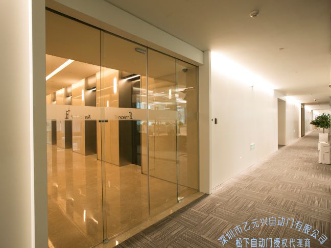 企業辦公室玻璃自動免费黄片下载入口