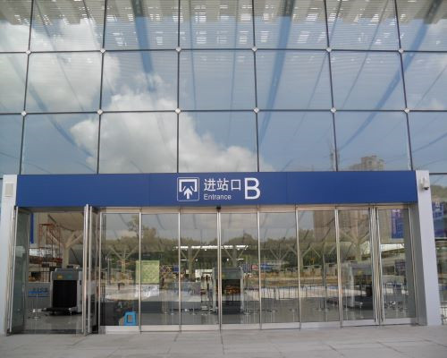 機場玻璃黄片大全下载